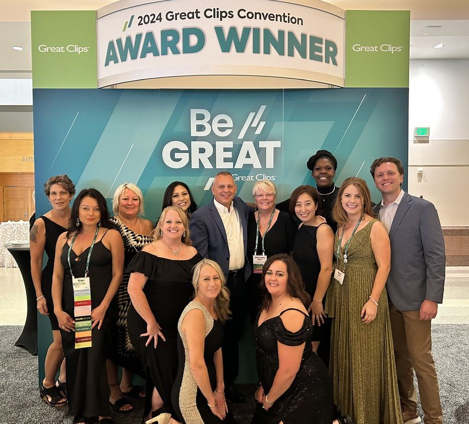 The team at the Great Clips Convention award ceremony